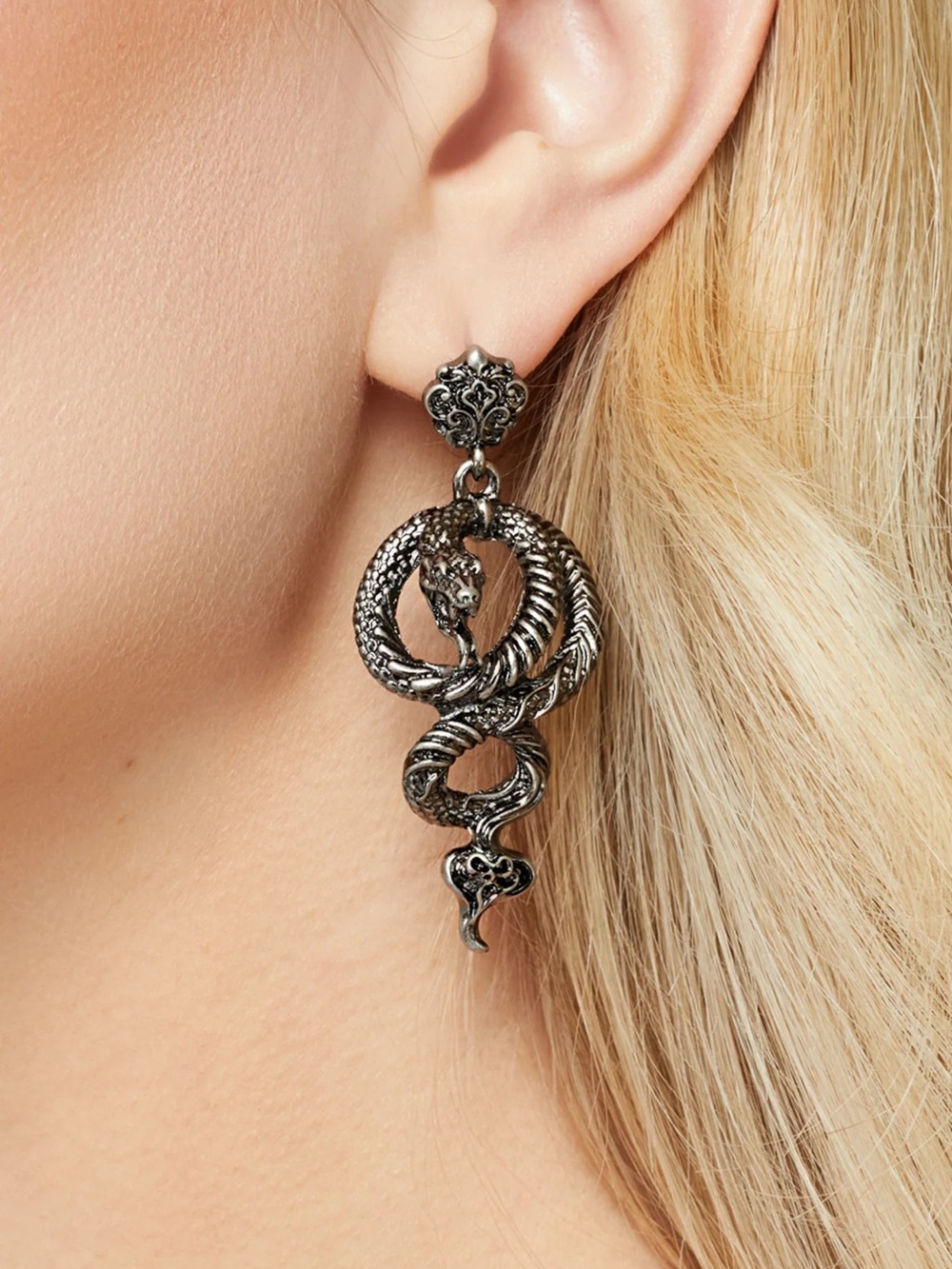 Killstar Deadly Coil Earring Set In Gunmetal